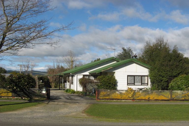 Photo of property in 25 Sydney Street, Takapau, 4203