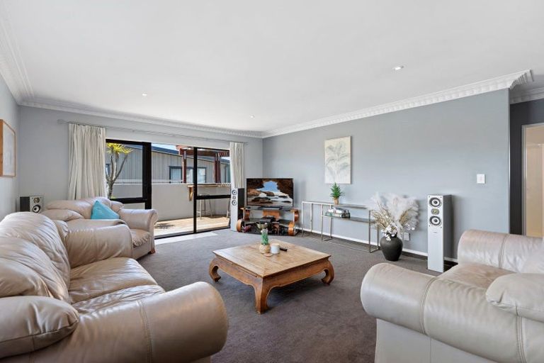 Photo of property in 143a Oceanview Road, Mount Maunganui, 3116