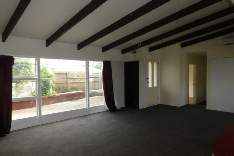 Photo of property in 8 Clonbern Place, Upper Riccarton, Christchurch, 8041