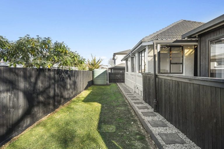 Photo of property in 35 Freyberg Avenue, Papatoetoe, Auckland, 2104