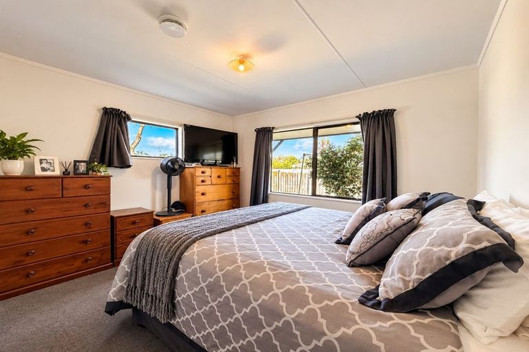 Photo of property in 18 Solomon Street, Brookfield, Tauranga, 3110