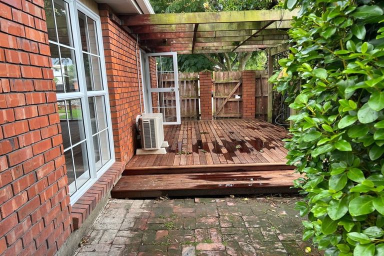 Photo of property in 18 Geraldo Place, Russley, Christchurch, 8042