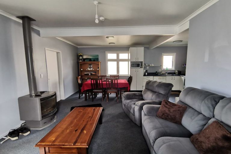 Photo of property in 127 Hall Street, Hokitika, 7810