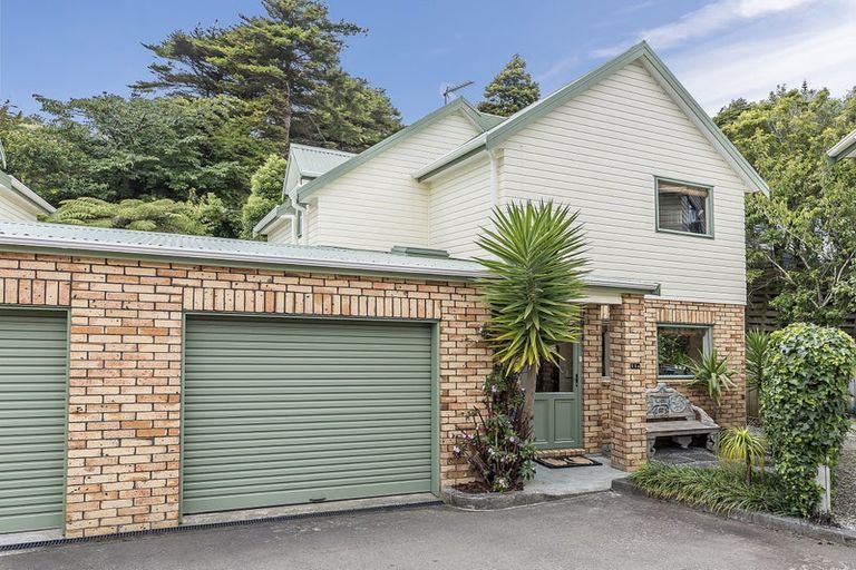 Photo of property in 11a Duncan Street, Tawa, Wellington, 5028
