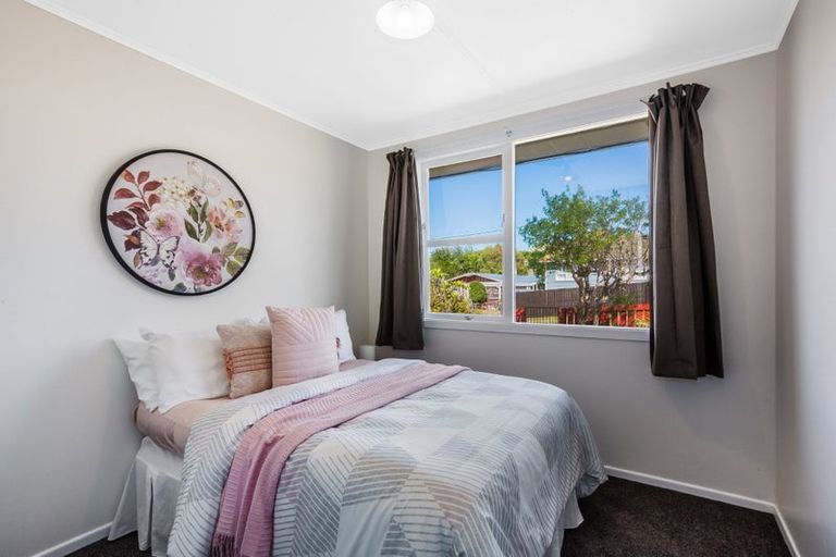 Photo of property in 12 Paenui Street, Titahi Bay, Porirua, 5022