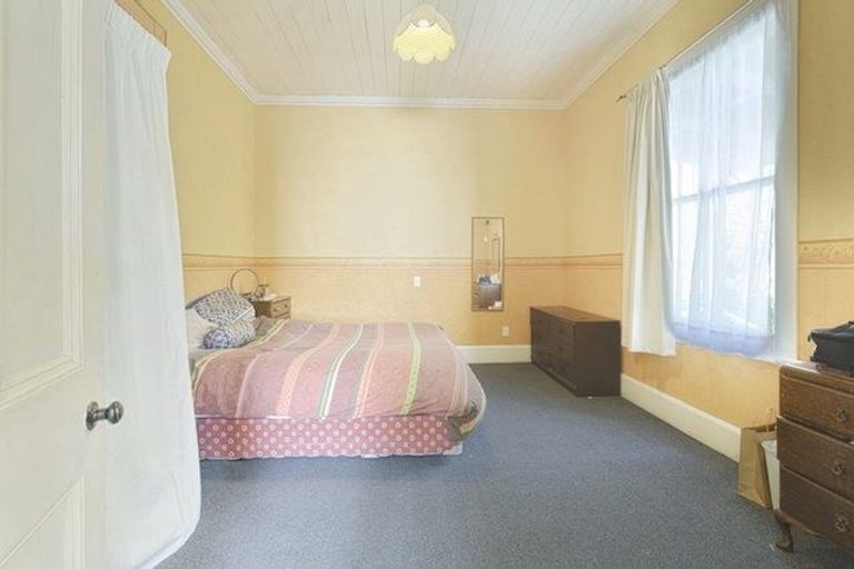 Photo of property in 165 Shakespeare Road, Bluff Hill, Napier, 4110