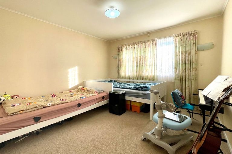 Photo of property in 102 Gills Road, Bucklands Beach, Auckland, 2014