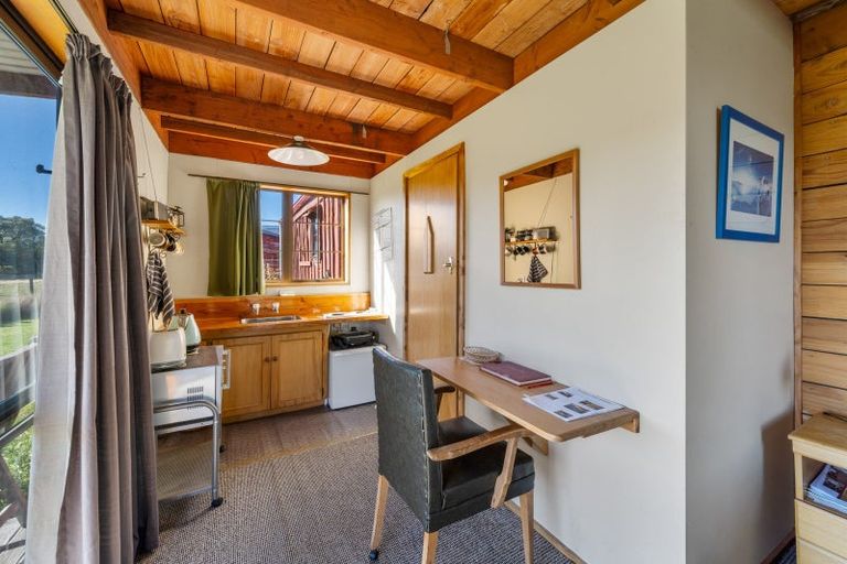 Photo of property in The Crows Nest Backpackers, 3365 Ida Valley-omakau Road, Oturehua, 9387