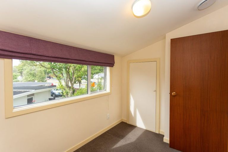 Photo of property in 1/208 Memorial Avenue, Burnside, Christchurch, 8053