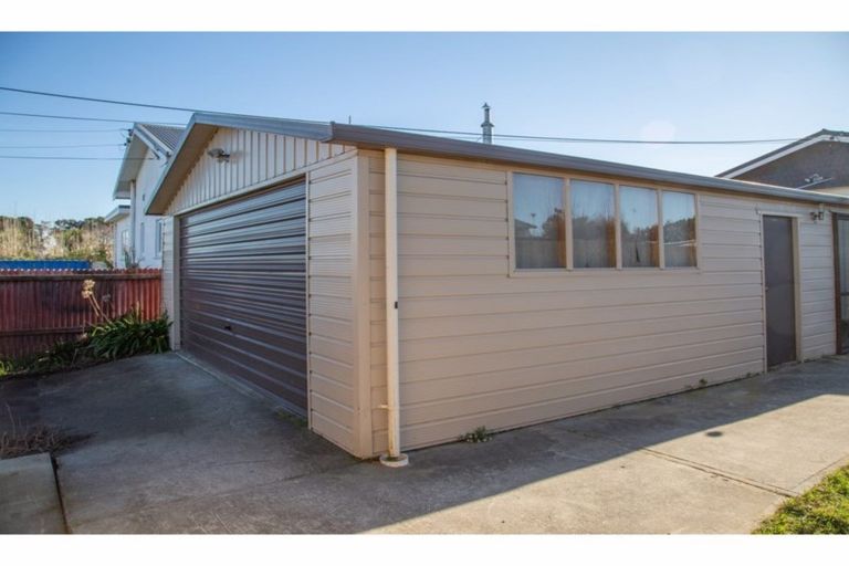Photo of property in 22 Tovey Street, New Brighton, Christchurch, 8061