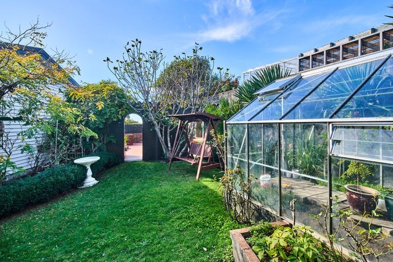 Photo of property in 157 Mitchell Street, Brooklyn, Wellington, 6021