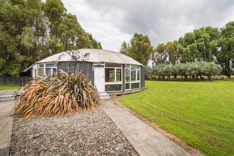 Photo of property in 1633 State Highway 3, Awahuri, Palmerston North, 4476