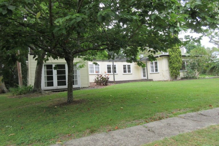 Photo of property in 216 Roslyn Road, Levin, 5510