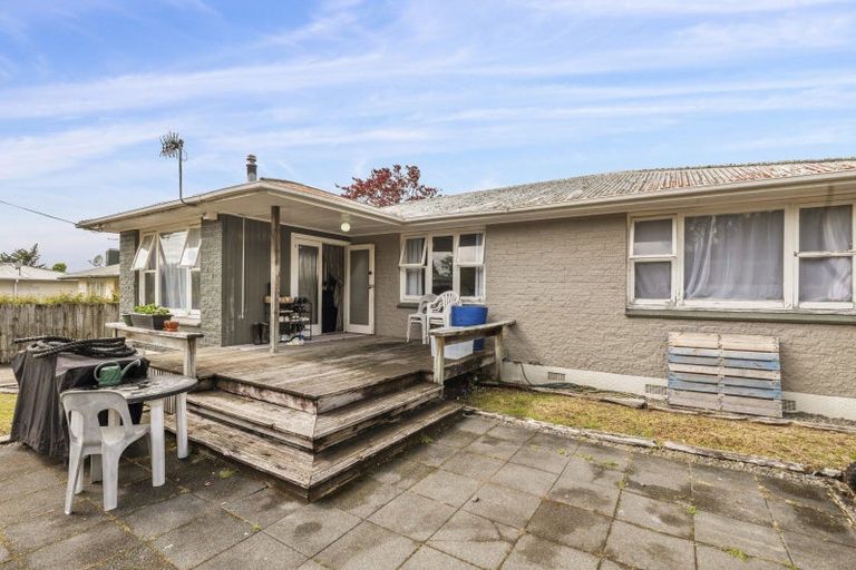 Photo of property in 56 Fairview Road, Western Heights, Rotorua, 3015