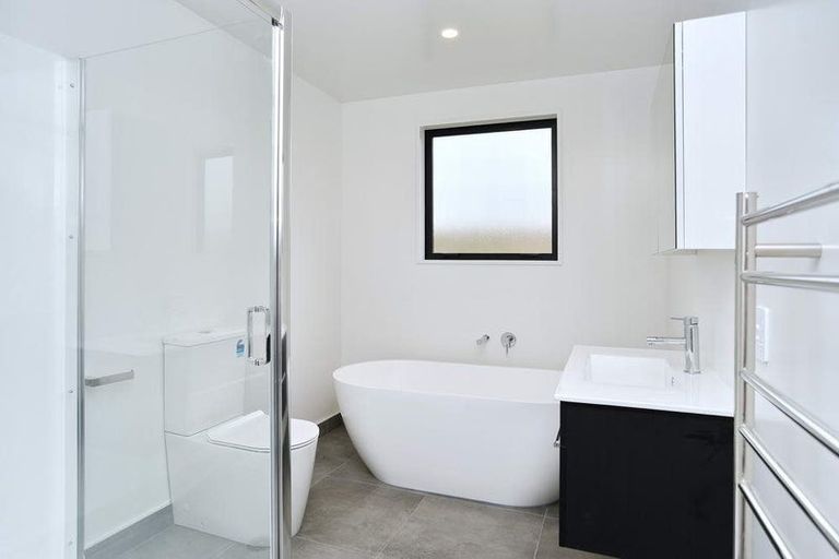 Photo of property in 36 Cousins Street, Woodend, 7691