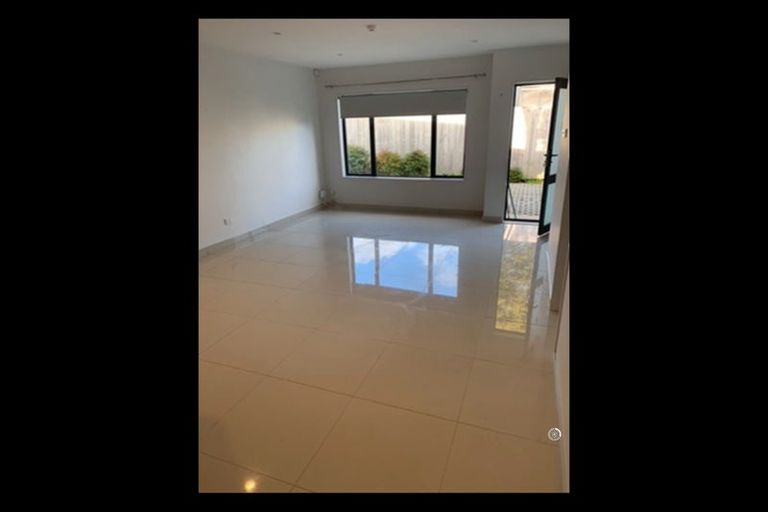 Photo of property in 15c Glendhu Road, Bayview, Auckland, 0629