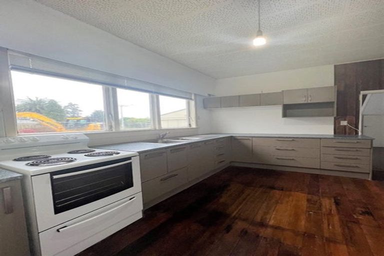 Photo of property in 1/4 Thompson Street, Mangere East, Auckland, 2024