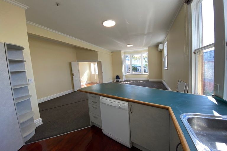 Photo of property in 117 Brougham Street, Mount Victoria, Wellington, 6011