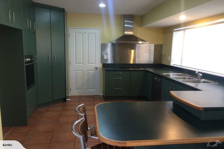 Photo of property in 9 The Topdeck, Whitby, Porirua, 5024