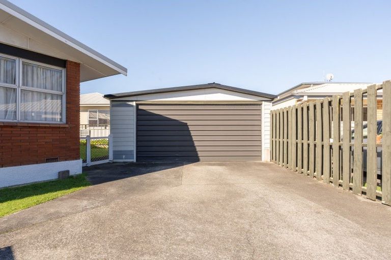 Photo of property in 8a Lodge Avenue, Mount Maunganui, 3116