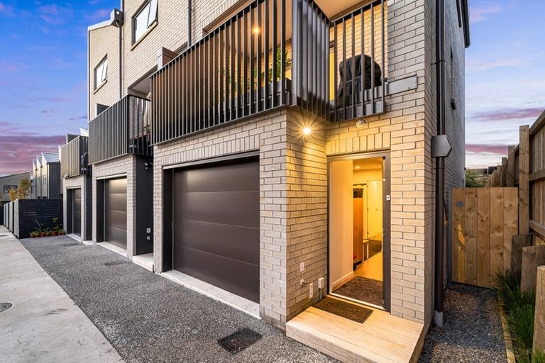 Photo of property in 26/28 Westgate Drive, Westgate, Auckland, 0614