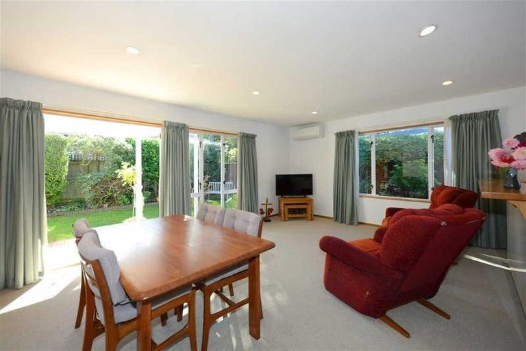 Photo of property in 1/94a Maidstone Road, Ilam, Christchurch, 8041