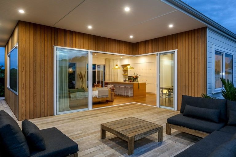 Photo of property in 161 Lemon Street, Strandon, New Plymouth, 4312