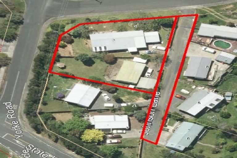 Photo of property in 3 Johnson Lane, Haruru, 0204