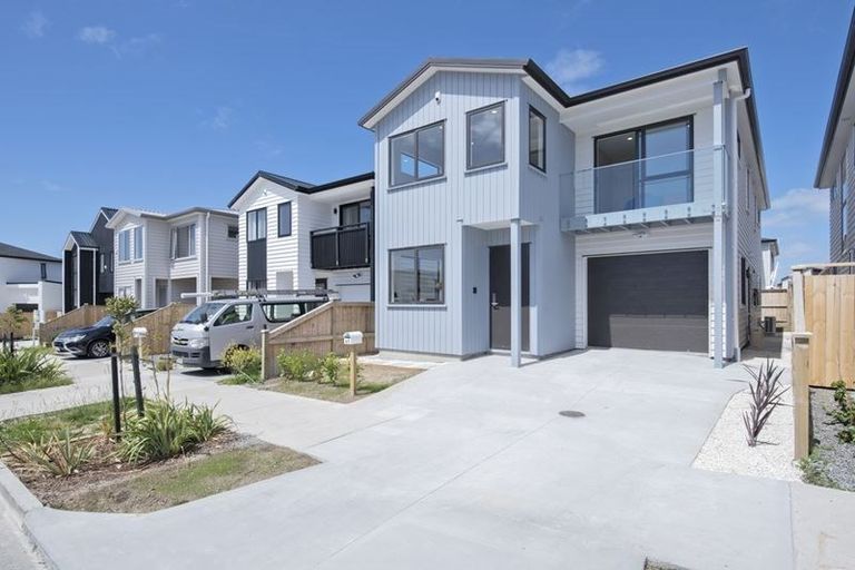Photo of property in 45 Greenfinch Road, Hobsonville, Auckland, 0616