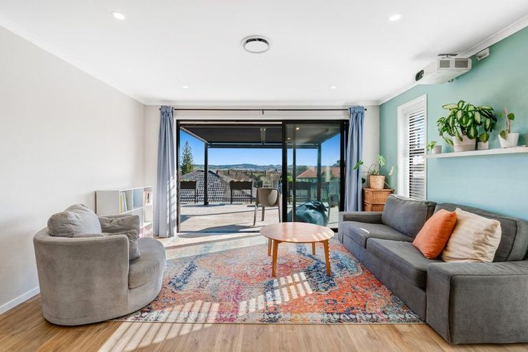 Photo of property in 11 St Julia Court, Helensville, 0800