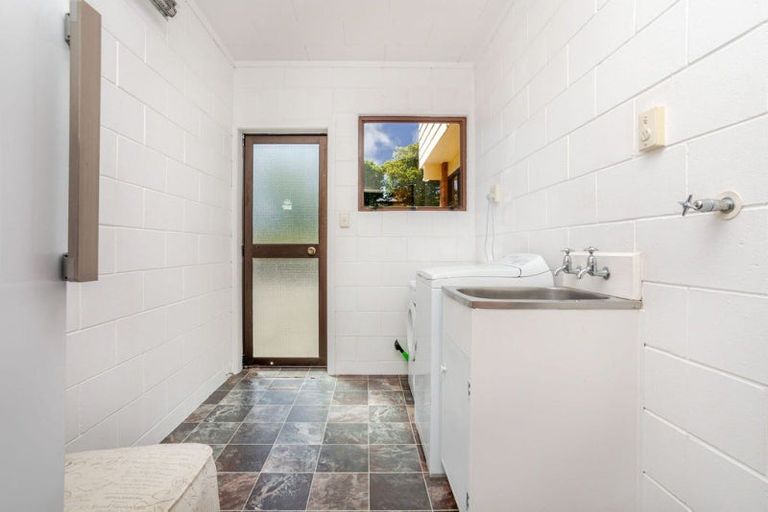 Photo of property in 3 Drummond Street, Dannevirke, 4930