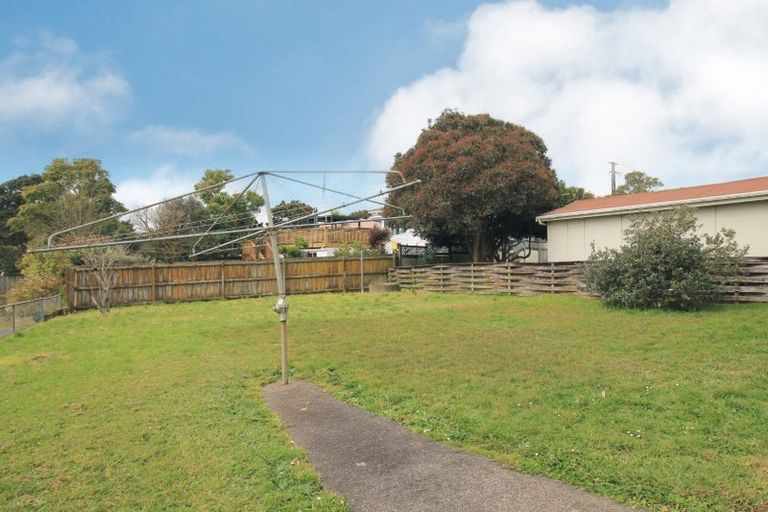 Photo of property in 46 Lynmore Drive, Hillpark, Auckland, 2102