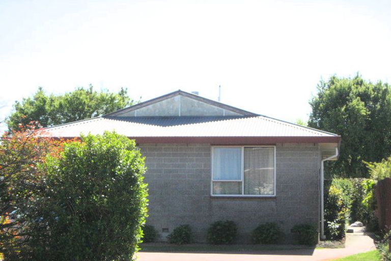 Photo of property in 75 Solomon Avenue, Redwood, Christchurch, 8051