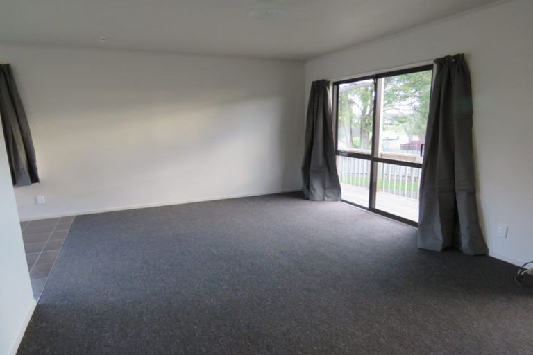 Photo of property in 241 Mahia Road, Weymouth, Auckland, 2103