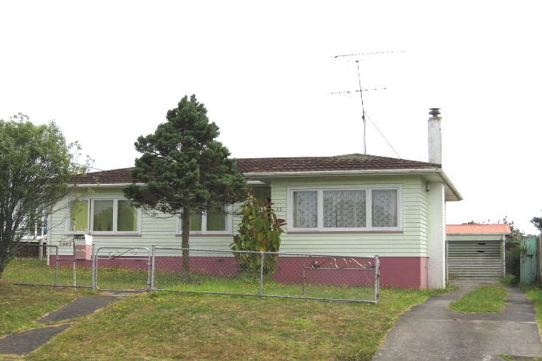 Photo of property in 22 Lancaster Road, Beach Haven, Auckland, 0626