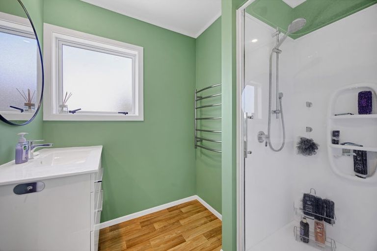 Photo of property in 6 Camellia Avenue, Bell Block, New Plymouth, 4312