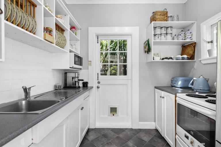 Photo of property in 54 Liardet Street, Vogeltown, Wellington, 6021