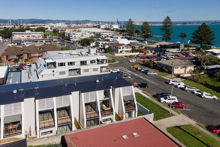 Photo of property in 4/17 Victoria Road, Mount Maunganui, 3116