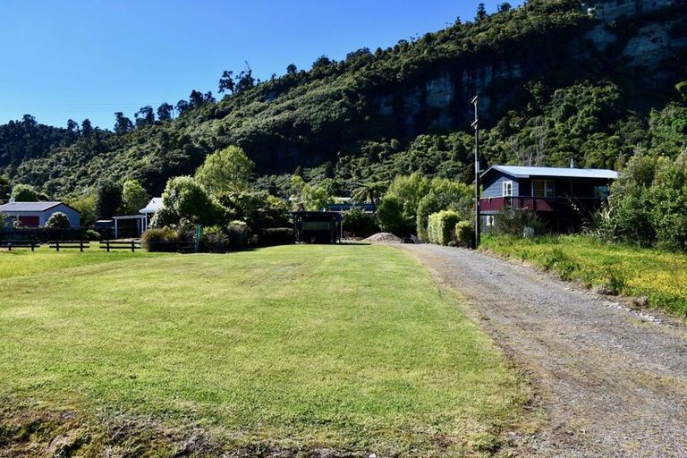 Photo of property in 41 Glasseye Drive, Little Wanganui, Karamea, 7893
