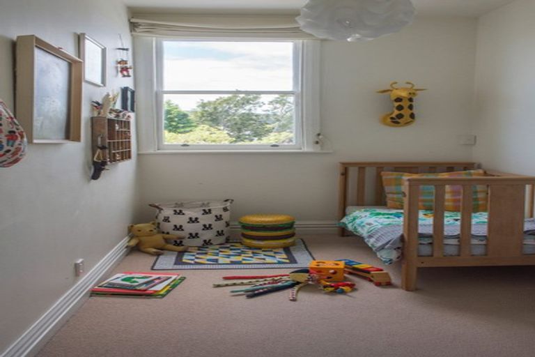 Photo of property in 123 Wallace Street, Mount Cook, Wellington, 6021