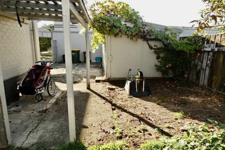 Photo of property in 74 Te Aroha Street, Hamilton East, Hamilton, 3216