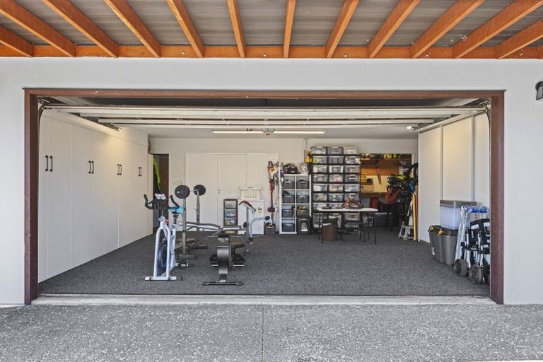 Photo of property in 1169 Whangaparaoa Road, Gulf Harbour, Whangaparaoa, 0930