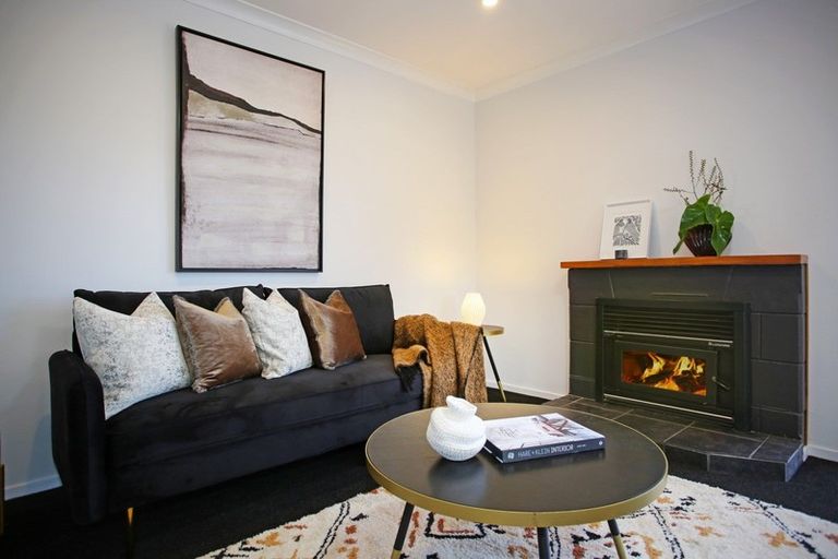 Photo of property in 21 View Road, Papakura, 2110