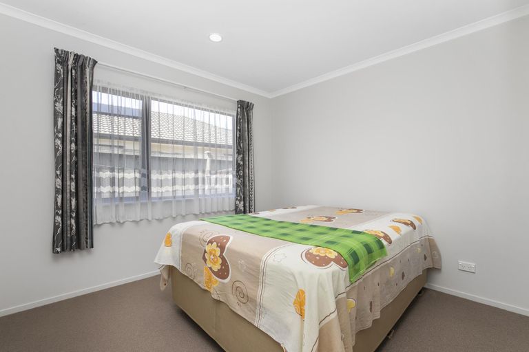 Photo of property in 3 Manene Street, Wattle Downs, Auckland, 2103