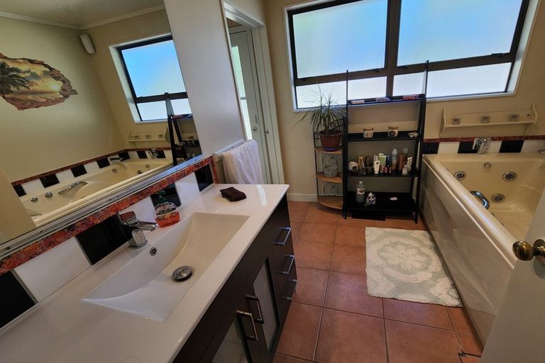 Photo of property in 34 Seaforth Avenue, Milson, Palmerston North, 4414