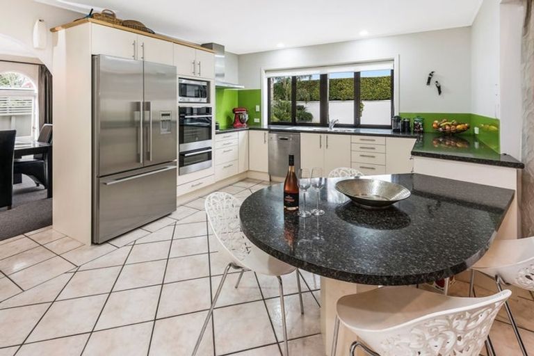 Photo of property in 4 Broman Place, Half Moon Bay, Auckland, 2012