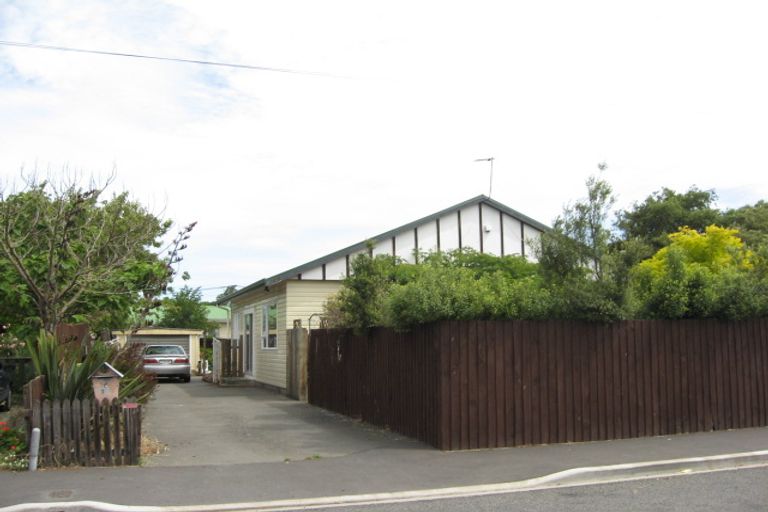 Photo of property in 16 Burke Street, Addington, Christchurch, 8024