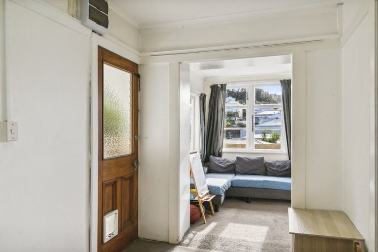 Photo of property in 7 Crawford Road, Kilbirnie, Wellington, 6022