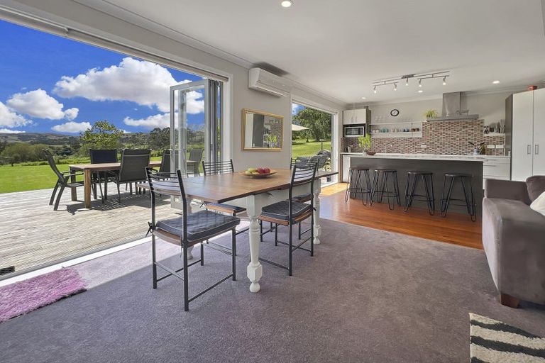 Photo of property in 960 Whangaripo Valley Road, Whangaripo, Wellsford, 0972