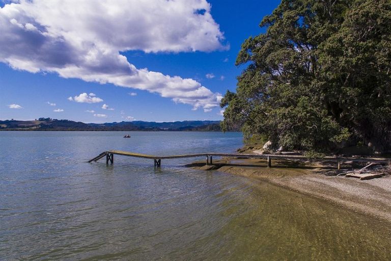 Photo of property in 2826 Tairua Whitianga Road, Kaimarama, Whitianga, 3591